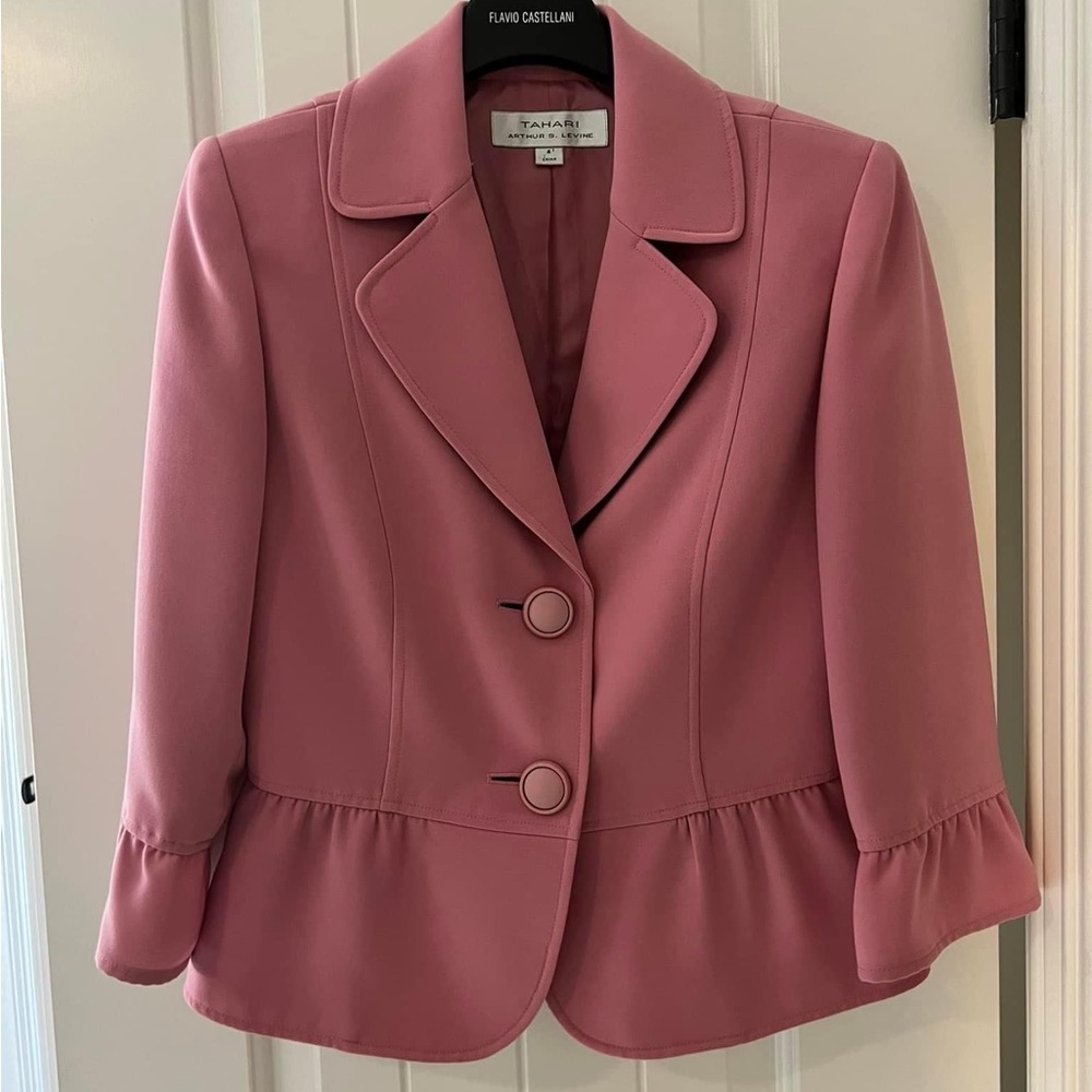 TAHARI • Pink Peplum Suit Jacket